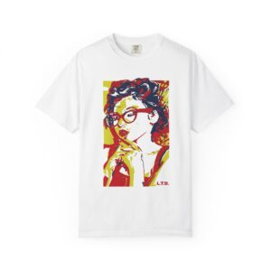 Retro Muse Pop Art T-Shirt — Bold Feminine Graphic Street Art Tee