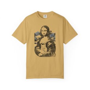 Mona Lisa With Her Beloved Cat T-Shirt – Historic Art Twist by Lil Tokyo Beat, Cat Lover Gift, t0