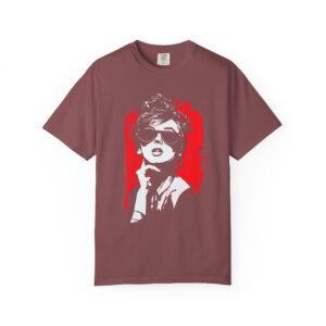 Retro Sunglasses Muse Tee — Bold Glam Graphic Pop Art Streetwear