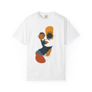 Abstract Retro Woman Graphic T-Shirt — Minimalist Portrait Tee with Sunglasses