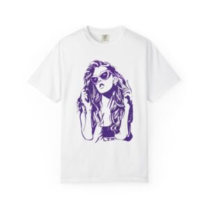 Retro Sunglasses Girl T-Shirt – Music Festival Aesthetic Graphic Tee