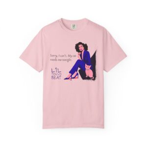 Glam Cat Lover T-Shirt – Cat Need Me, Chic Feminine Tee, Cat Mom Gift, Funny Cat Lady Top, Cat Owner Apparel, t0